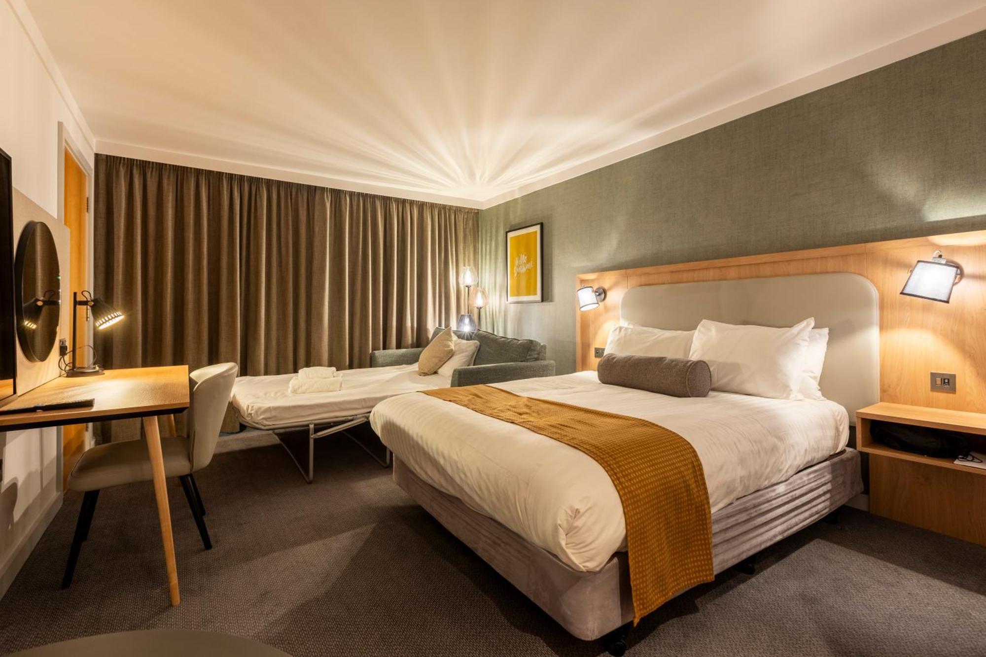 By Ihg Hotel